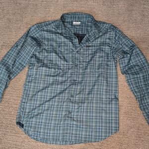 Columbia Blue Plaid Casual Button Down Shirt